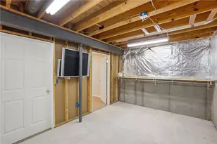 6899 Evergreen Cir, Huber Heights, OH 45424 - Photo 46