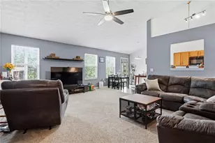 898 Greengate, Lebanon, OH 45036 - Photo 4