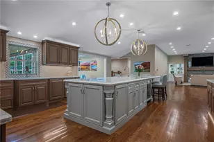 317 Colonial Ln, Washington Twp, OH 45429 - Photo 16