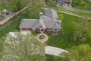 317 Colonial Ln, Washington Twp, OH 45429 - Photo 96
