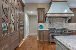 317 Colonial Ln, Washington Twp, OH 45429 - Photo 18