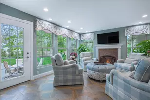317 Colonial Ln, Washington Twp, OH 45429 - Photo 24