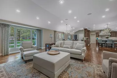 317 Colonial Lane, Washington Twp, OH 45429 - Photo 8