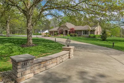 317 Colonial Lane, Washington Twp, OH 45429 - Photo 2