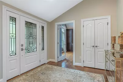 317 Colonial Lane, Washington Twp, OH 45429 - Photo 6