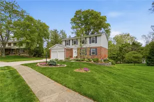 4024 Locus Bend Dr, Bellbrook, OH 45440 - Photo 2