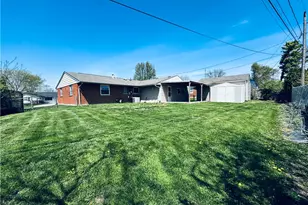 7176 Klyemore Dr, Huber Heights, OH 45424 - Photo 14