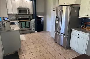 445 Goldleaf Ave, Vandalia, OH 45377 - Photo 2