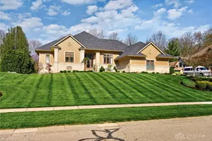 1475 Country Wood Dr, Bellbrook, OH 45440 - Photo 2