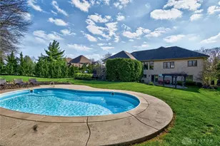 1475 Country Wood Dr, Bellbrook, OH 45440 - Photo 4