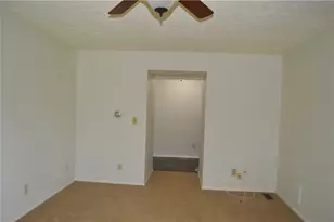 1280 Kentshire Dr, Centerville, OH 45459 - Photo 8