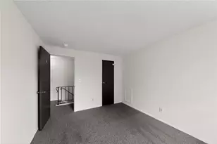 2294 Cross Village Dr, Miami Township, OH 45342 - Photo 10