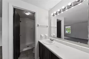 2294 Cross Village Dr, Miami Township, OH 45342 - Photo 22
