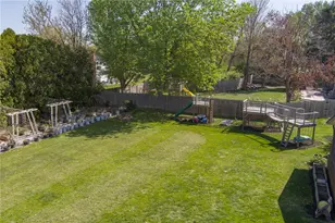 1675 Laurel Creek Dr, Troy, OH 45373 - Photo 4