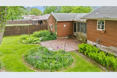 288 Gordon Road, Bethel Twp, OH 45504 - Photo 4