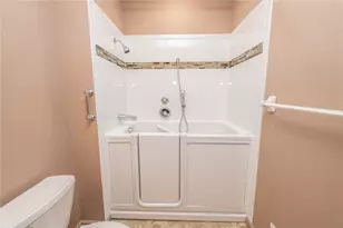 7444 New York Way, Butler Twp, OH 45414 - Photo 28
