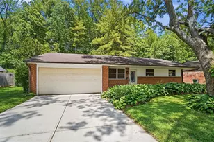 160 Belair Cir, Bellbrook, OH 45305 - Photo 2