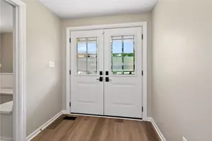 1180 Stillcreek Dr, Washington Twp, OH 45458 - Photo 6