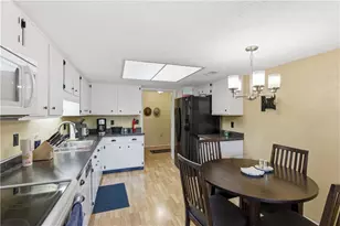 1600 Pine Tree Ln, West Carrollton, OH 45449 - Photo 14