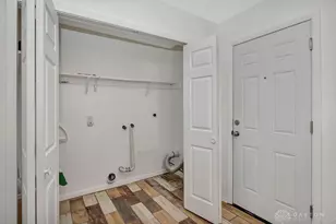 736 Oakleaf Dr, Dayton, OH 45417 - Photo 14