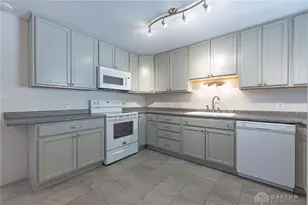 1169 Waving Willow Dr, Dayton, OH 45409 - Photo 8