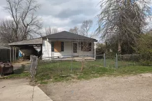 4425 Clarewood Ave, Dayton, OH 45431 - Photo 2