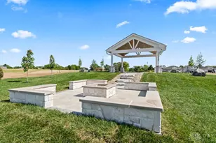435 Hollywood Blvd, Xenia, OH 45385 - Photo 8