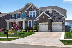 2067 Silver Linden Dr, Tipp City, OH 45371 - Photo 4