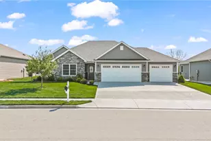 1151 Parklawn Ct, Troy, OH 45373 - Photo 1