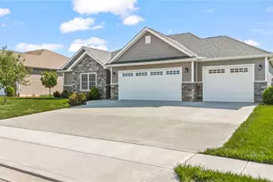 1151 Parklawn Ct, Troy, OH 45373 - Photo 4
