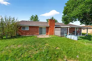 5454 Bromwick Dr, Dayton, OH 45426 - Photo 4