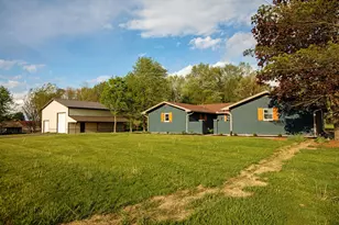 3588 Wilmington Dayton Rd, Bellbrook, OH 45305 - Photo 2