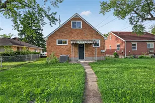 3617 W Siebenthaler Ave, Harrison Twp, OH 45406 - Photo 4