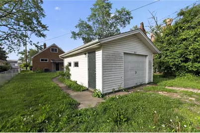 3617 W Siebenthaler Avenue, Harrison Twp, OH 45406 - Photo 28