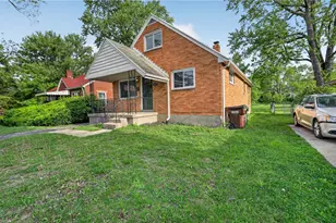 3617 W Siebenthaler Ave, Harrison Twp, OH 45406 - Photo 2