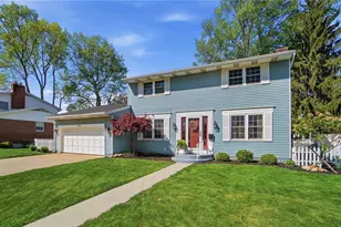 478 Robin Hood Ln, Troy, OH 45373 - Photo 2