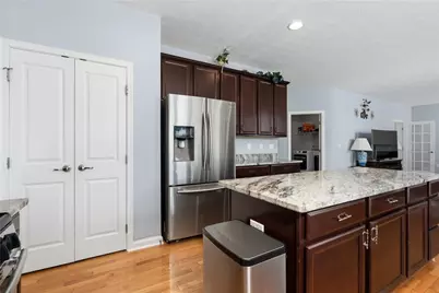9448 Aspen Brook Court, Centerville, OH 45458 - Photo 6