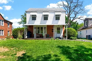 451 Orchard Dr, Oakwood, OH 45419 - Photo 1