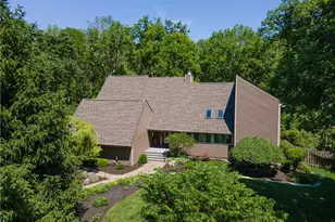 7655 S Winding Way, Tipp City, OH 45371 - Photo 4