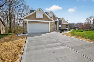 811 Wind Bluff Point, Springboro, OH 45066 - Photo 2
