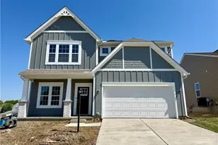 130 Magnolia Ln, Springboro, OH 45066 - Photo 1
