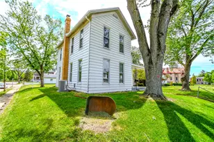 138 E Main St, West Carrollton, OH 45449 - Photo 6