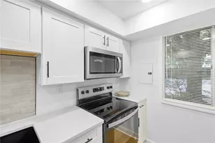 5715 E Coach Dr, Kettering, OH 45440 - Photo 8
