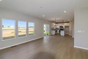 154 Kenneth Hamilton Way, Yellow Springs Vlg, OH 45387 - Photo 6