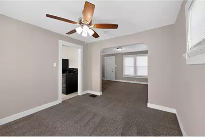 2122 S Smithville Road, Dayton, OH 45420 - Photo 4