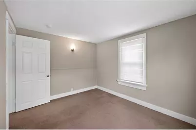 2122 S Smithville Road, Dayton, OH 45420 - Photo 12