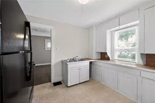2122 S Smithville Rd, Dayton, OH 45420 - Photo 18