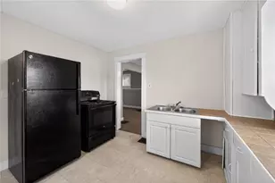 2122 S Smithville Rd, Dayton, OH 45420 - Photo 16