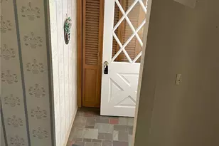 517 Locust Hill Dr, Englewood, OH 45322 - Photo 8