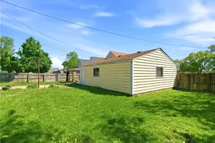 1805 S Smithville Rd, Dayton, OH 45420 - Photo 42